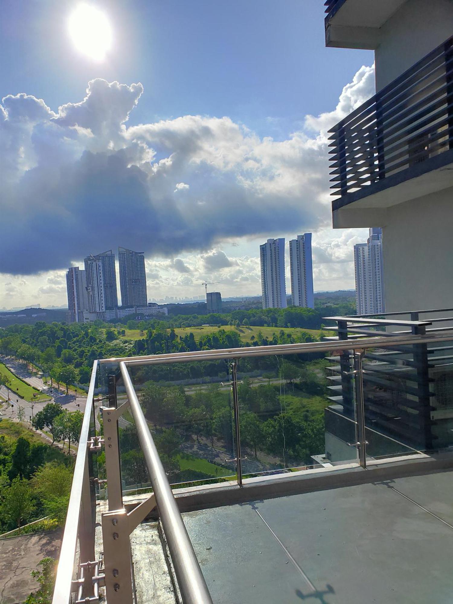 D Bunga مسلم Homestay Pool View Legoland Nusajaya 누사자야 외부 사진